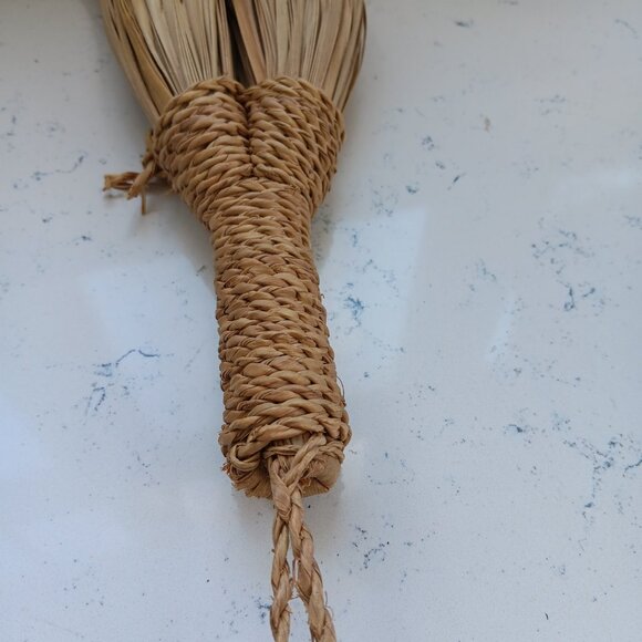 Ethnic Moroccan hand broom - Picture 2 of 4